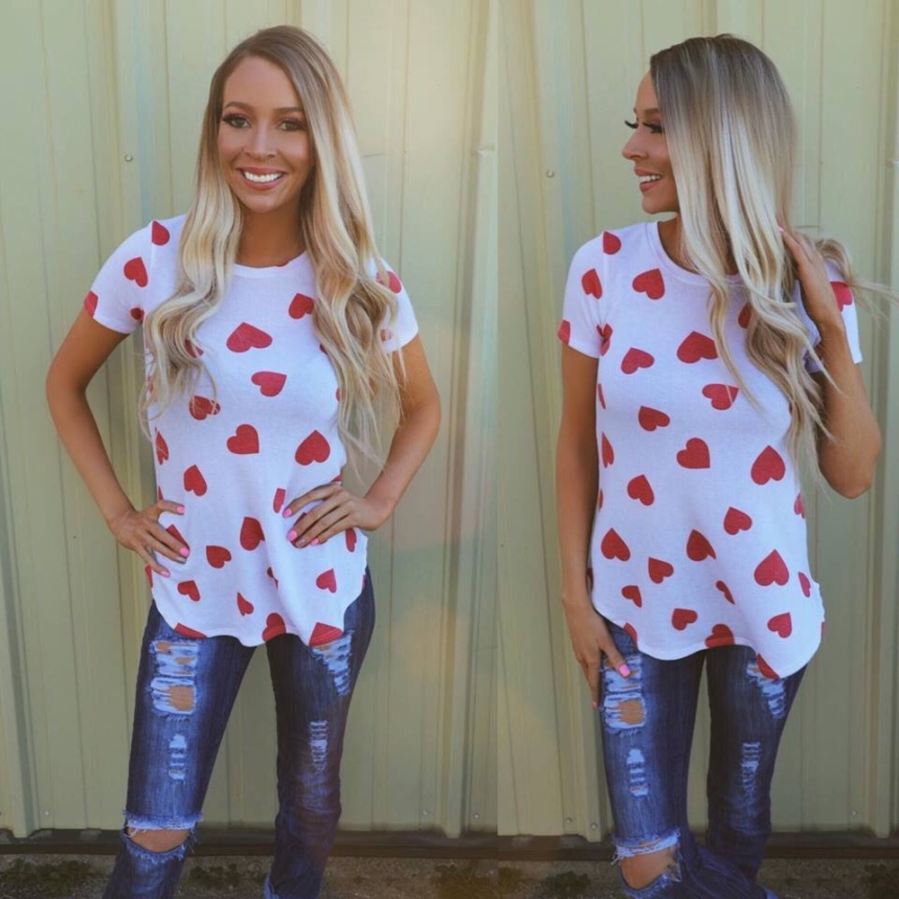 White and Red Heart T Shirt Small Lace Cactus 🥰